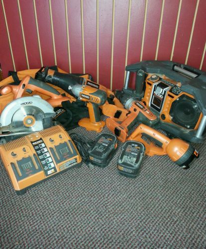 Rigid 18v 5 tool battery combo set with jobsite radio