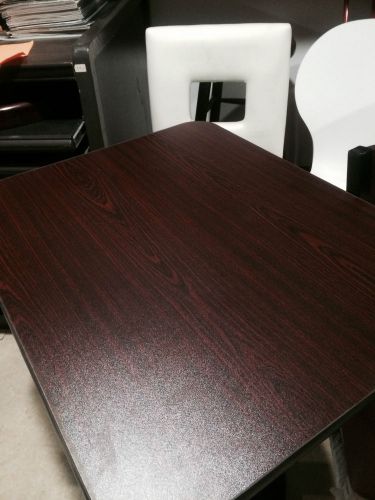 MAHOGANY / WALNUT REVERSIBLE LAMINATE TABLE TOP