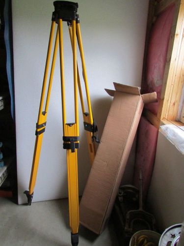 Survey Tripod-Heavy Duty Wooden-Fiberglass 72&#034; Extended