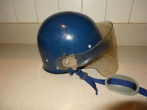 VINTAGE GENTEX CORP RIOT HELMET