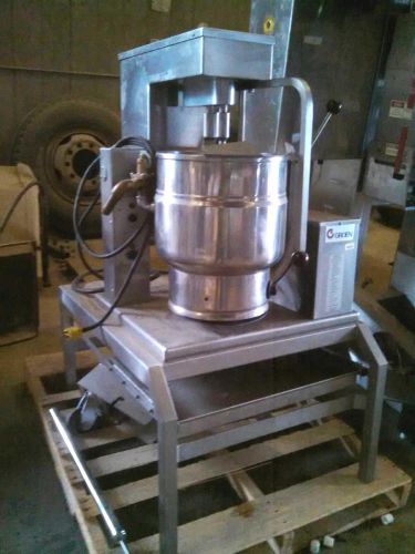 Groen jacketed tilt kettle with mixer TDH 40