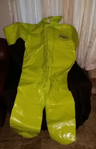 DUPONT TK127TLYXL000200 XL Xtra Large Tychem TK Hooded Coverall QTY 2