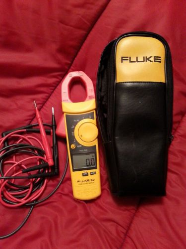 Perfect Fluke 902 multimeter with fluke leads. and case