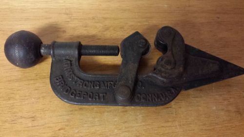 Vintage Armstrong Mfg Co. No 2 Tube Cutter 3/8&#034;-1 1/2&#034; tool Bridgeport Conn.