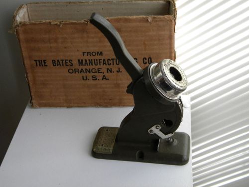 B+ VINTAGE-BATES-AUTOMATIC-EYELETER-CAST-IRON-HAND-OPERATED PRESS