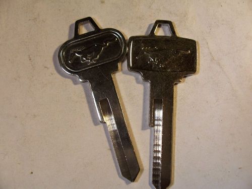 1  SET  ILCO   MUSTARG  LOGO   FORD    1970   UNCUT KEYS      LOCKSMITH