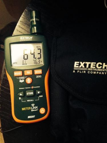 Extech MO297 Pinless Moisture Psychrometer with IR Thermometer and Bluetooth