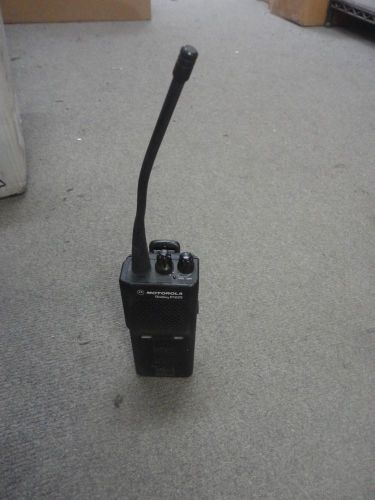 MOTOROLA Radius P1225 UHF  2Ch 4 Watts 450-470 Mhz P94ZRC90A2AA Radio