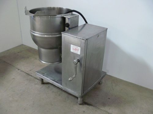 Groen DEE/4- 20 Steam Jacketed Manual Tilt Kettle 20 Gallon 208v Tested Working