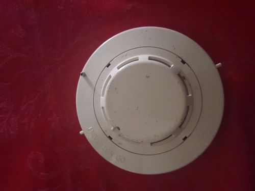 Hochiki Ionization smoke detector - SIH-24F