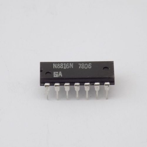 1X SIGNETICS N8816N 14-PIN 1978