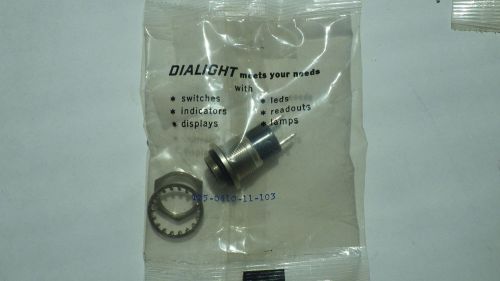 DIALIGHT 125-0410-11-103 LAMP HOLDER 75W 125V NIB