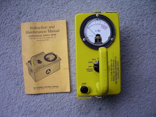 RADIATION DETECTOR  CD V-715     working order..