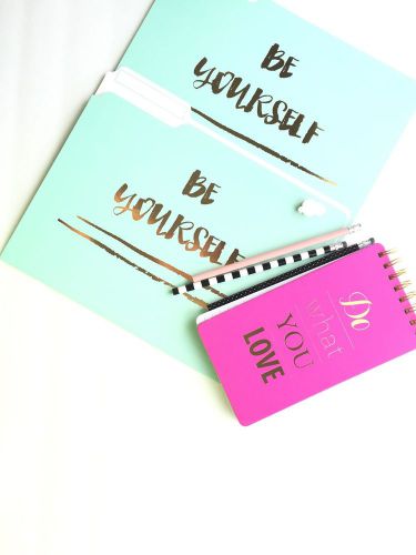 Creative Bossbabe Folder And Small Notepad Set