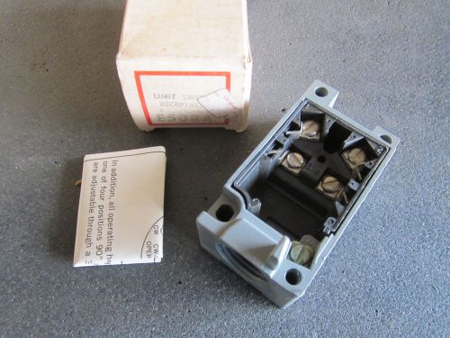 Lot / 2 Cutler-Hammer E50RA Limit Switch Receptacles 5 Terminals NOS