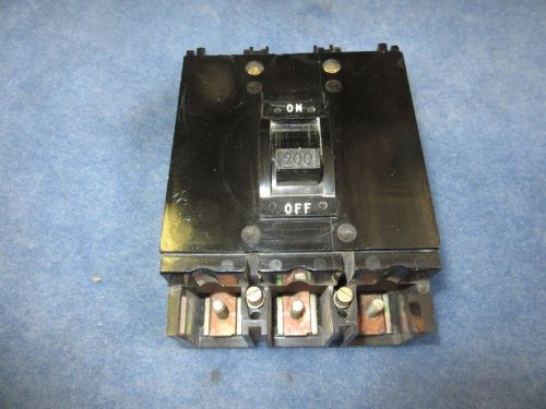 SQUARE D Q2M-3200-MT 200 AMP CIRCUIT BREAKER 3 POLE Q2M3200MT 2 yr warranty