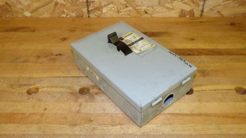 Cutler Hammer 60 Amp Disconnect G222N 120/240 V    7.5 HP    1 Phase.