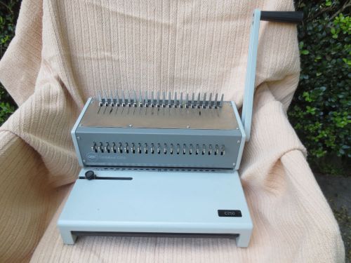 GBC CombBind Comb Bind C250 Plastic Comb Punch &amp; Bind Industrial Grade