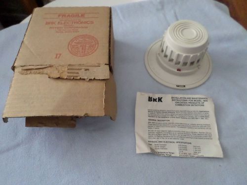 BRK ELECTRONICS - MODEL 1800 SMOKE DETECTOR - INSTRUCTIONS &amp; MOUNTING SCREWS