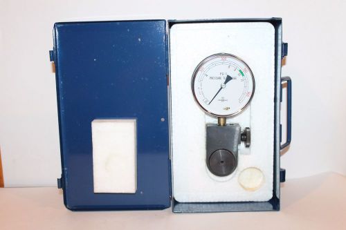 Pg-1 pressure test 4&#034; gauge with metal storage case 4 -10 inch pounds for sale