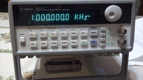 Agilent 33120A Function / Arbitrary Waveform Generator, 15 MHz, NEW