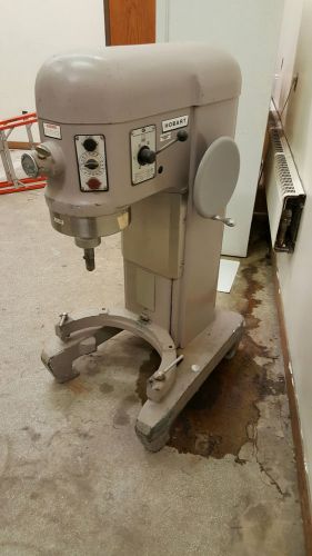 HOBART 60QT MIXER