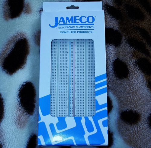 JAMECO ELECTRONICS * JE 24 BREADBOARD NIB