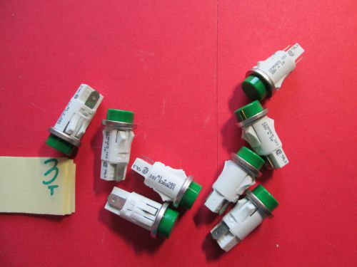 LOT OF 8 NEW CHICAGO MINIATURE GREEN INDICATOR 1090QC5 IDI 28V 1W (WL12-1)