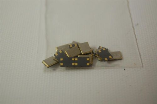 21 NEW EC1105 OSCILLATORS SMD  (S12-2-69A)