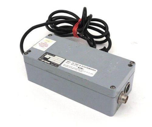 RSF Elektronik Square/Sine Wave 5V ZE 25-110V 83390910 Enclosed Power Supply