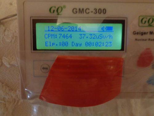 Geiger Counter Test Source - 1 XL Uranium Glaze Fiestaware Chip