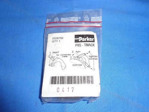 NEW IN PACKAGE SENSOR BRACKET ASSEMBLY  PARKER P8S-TMA0X