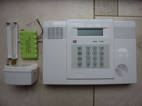 HONEYWELL LYNXR-EN ALARM CONTROL PANEL, NEW