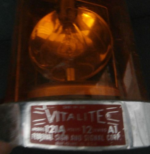 VINTAGE VITALITE ORANGE 121A1 ROTATING WARNING LIGHT