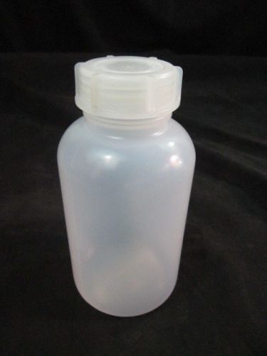 WIDE NECK BOTTLE LDPE, 750ml 6700-00701 VWR