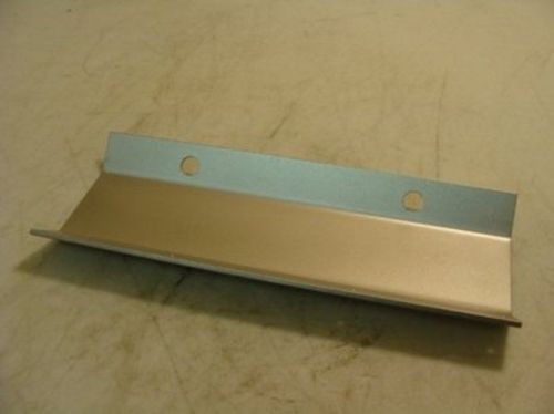 8501 New-No Box, Triangle A32635 Bracket