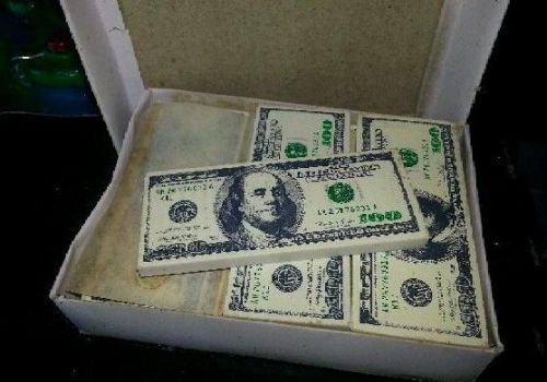 Money erasers 12 per box