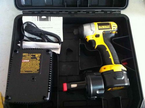 DeWALT 9.6V 9.6 Volt Cordless Impact Driver DC855 Electronic Drills