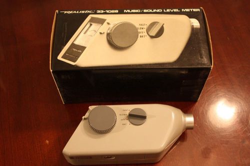 VINTAGE RADIO SHACK REALISTIC 33-1028 MUSIC SOUND LEVEL METER IN BOX