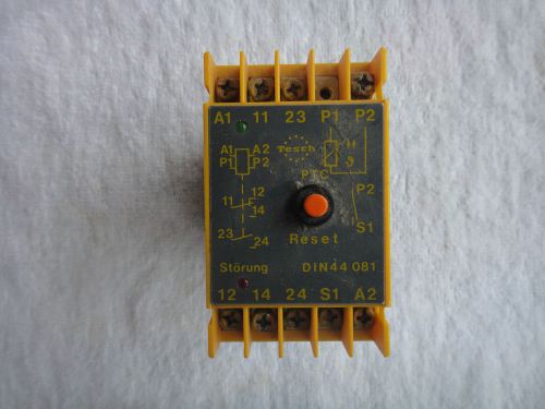 Tesch  Relay 230VAC  5A       DIN44 081    E94.4X01