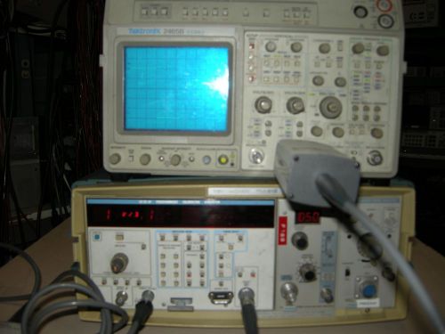 TEKTRONIX  CG551AP OSCILLOSCOPE  CALIBRATOR GENERATOR