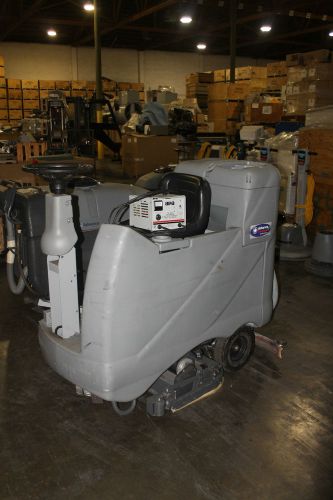 Advance Advenger 3210C Rider Floor Scrubber w/ 32 Volt Charger