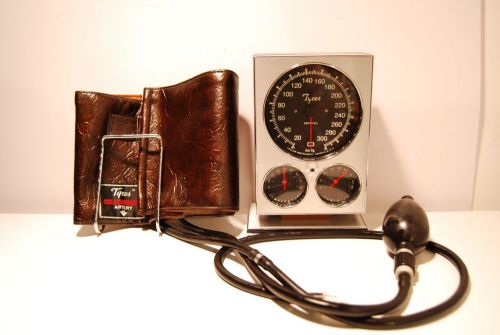 Tycos Blood Pressure Set, Desk Model