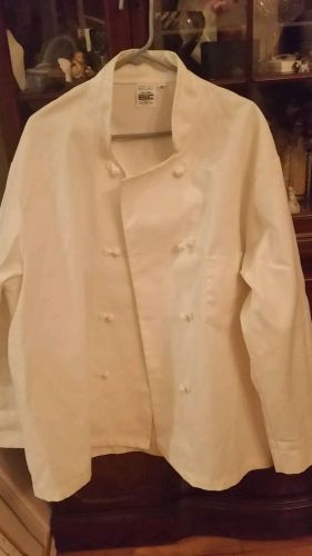 EWC DB EXECUTIVE CHEF COAT 52