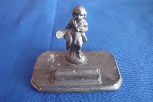 ANTIQUE 1920&#039;s CAST METAL LITTLE GIRL TENNIS FIGURAL WRITING PEN HOLDER