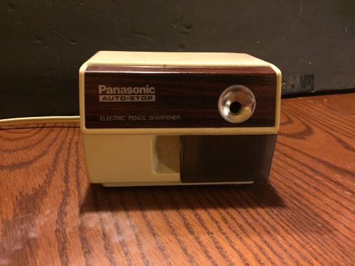 VINTAGE PANASONIC ELECTRIC PENCIL SHARPENER BEIGE WOOD GRAIN KP-110 AUTOSTOP