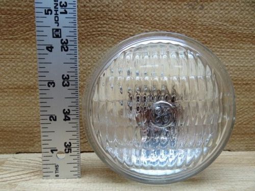 GE Lighting Incandescent Sealed Beam Lamp, PAR36, 7W, P/N 7672-1