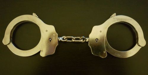 Peerless handcuffs