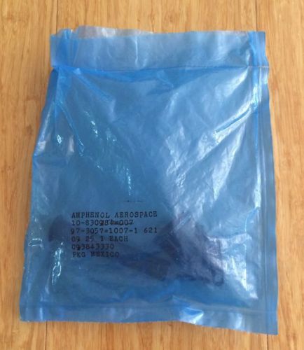 NEW Amphenol Aerospace  97-3057-1007-1 621 Connector