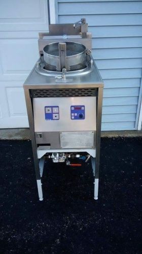 Broaster 1800G Pressure Fryer Digital